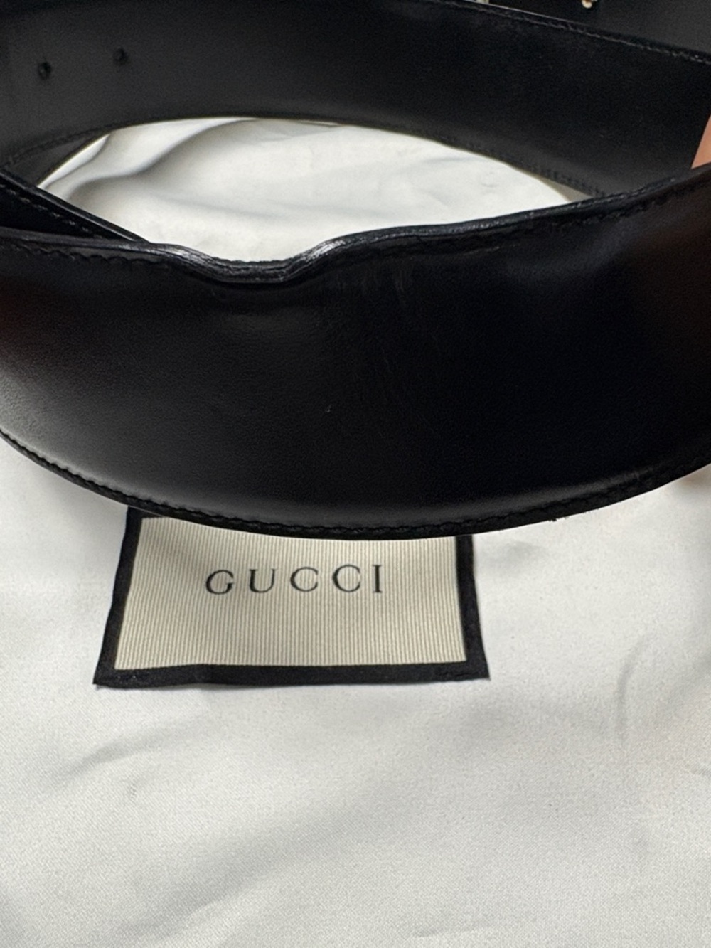 Gucci Black Leather Belt with Gold Double G Logo Buckle - Picture 4 of 4
